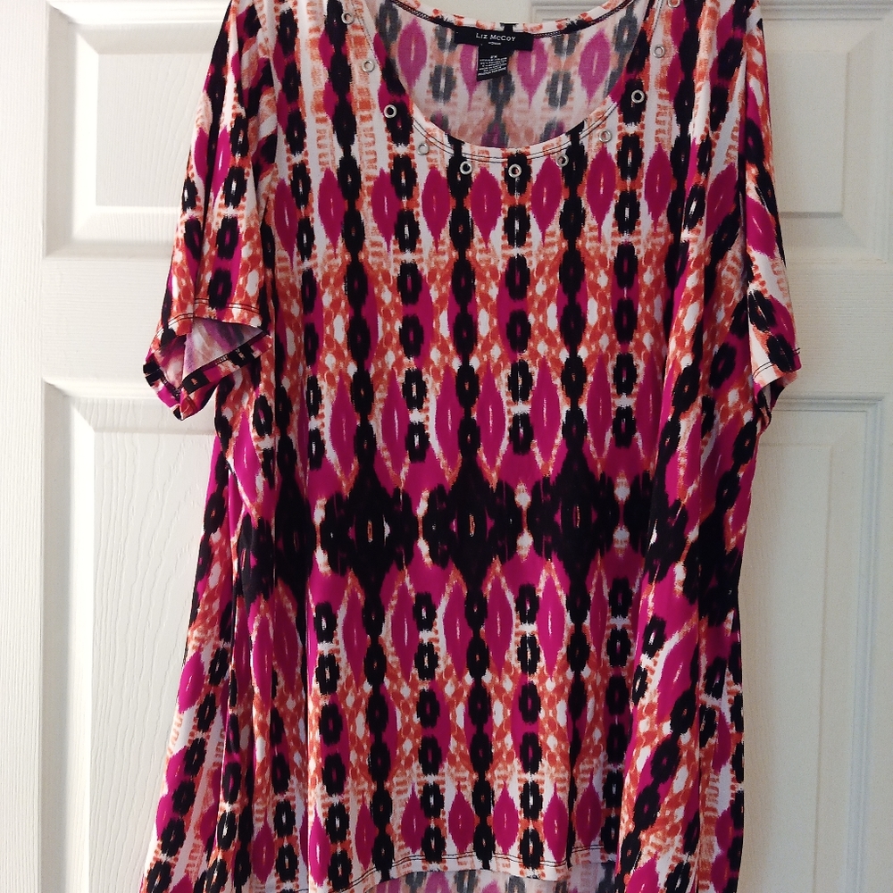 Liz McCoy short sleeve top